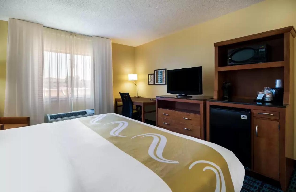 Quality Inn & Suites בוזמן מראה חיצוני תמונה