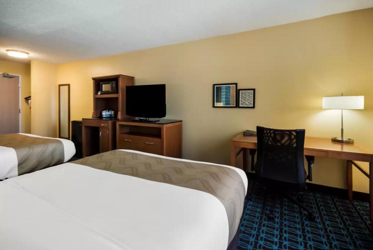 Quality Inn & Suites בוזמן מראה חיצוני תמונה