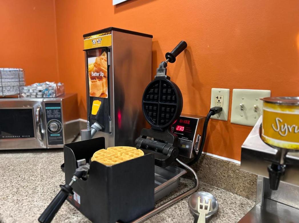 Quality Inn & Suites בוזמן מראה חיצוני תמונה