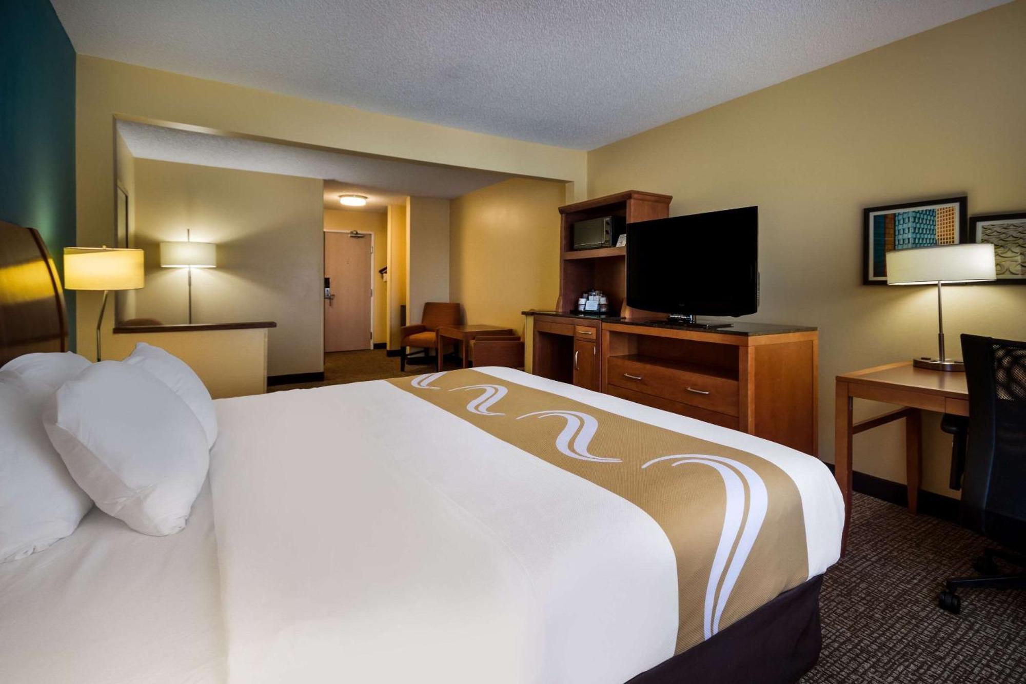 Quality Inn & Suites בוזמן מראה חיצוני תמונה