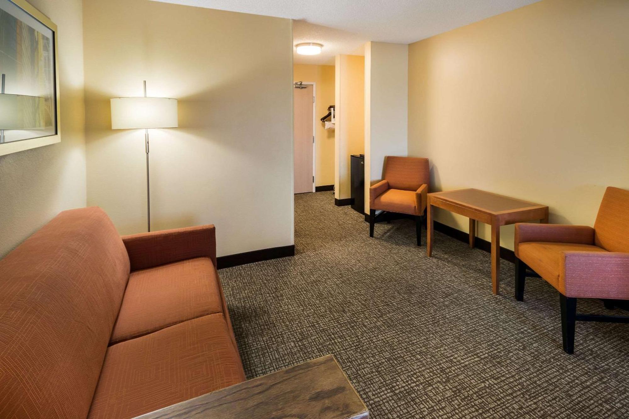 Quality Inn & Suites בוזמן מראה חיצוני תמונה