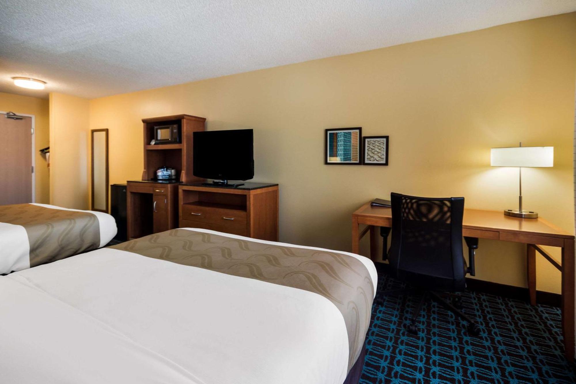 Quality Inn & Suites בוזמן מראה חיצוני תמונה