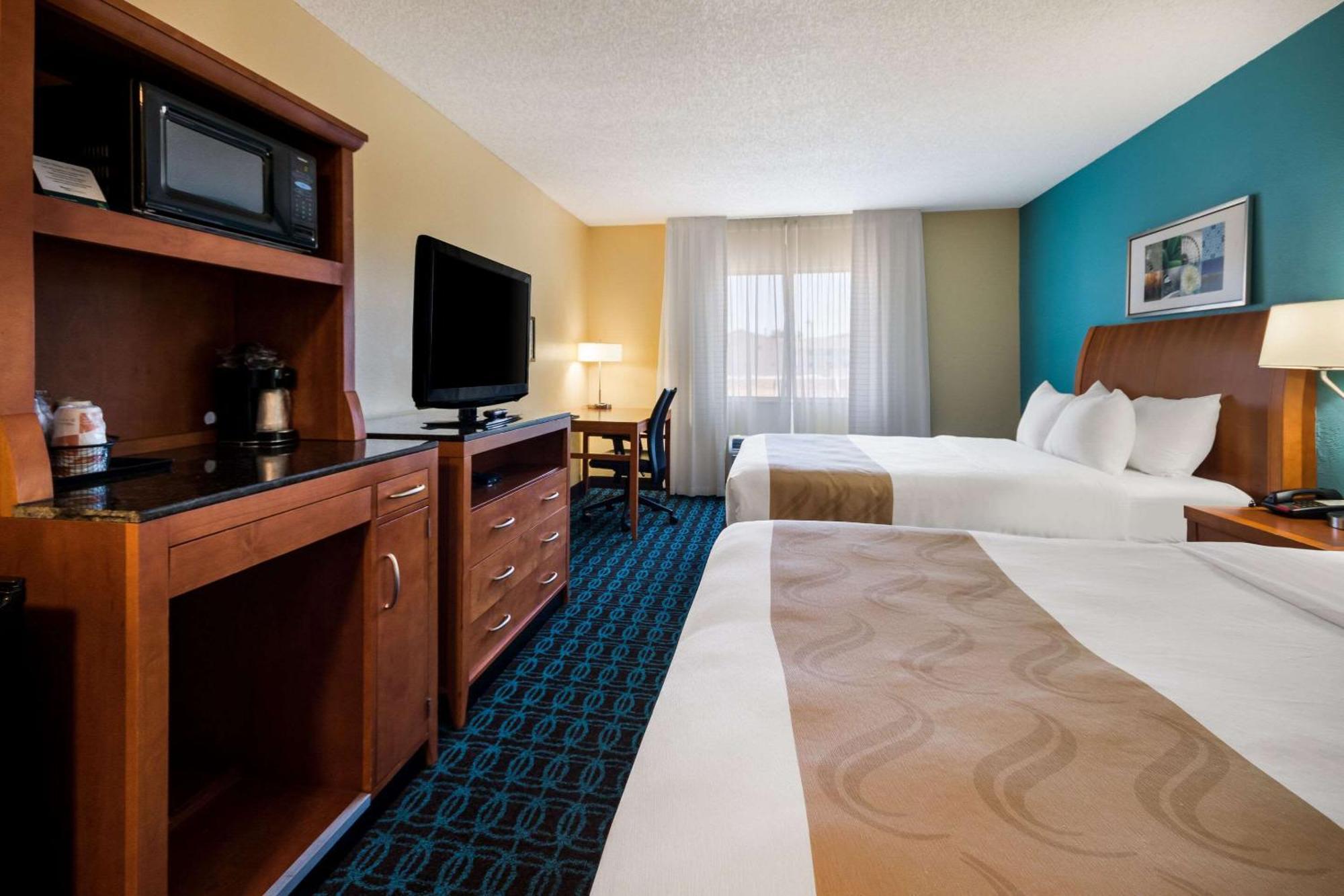 Quality Inn & Suites בוזמן מראה חיצוני תמונה