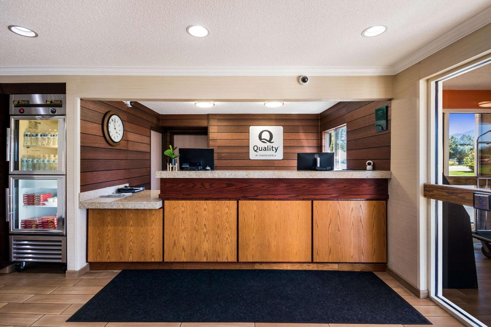 Quality Inn & Suites בוזמן מראה חיצוני תמונה